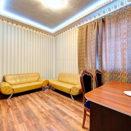 Hotel Kiev Lomakin Экстерьер фото